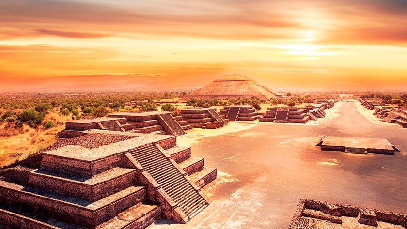 PIRÁMIDE DE TEOTIHUACAN